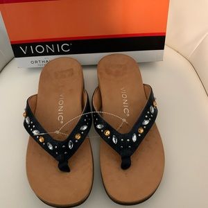 Vionic sandals BRAND NEW-  BARGAIN ALERT
